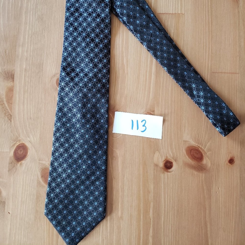 Eagle Shirtmakers tie - Bown with light blue flowers - NWOT